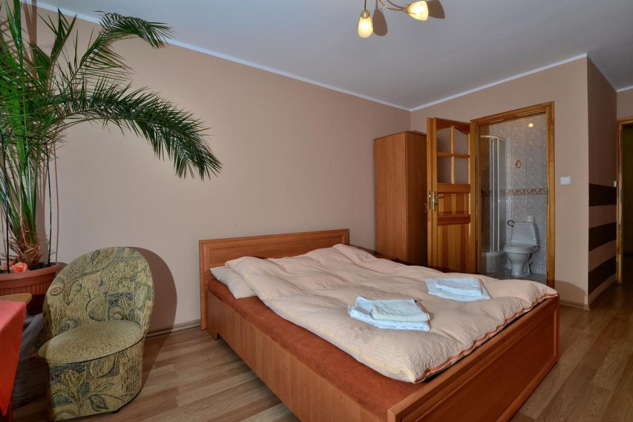 Zagłoba Hostel *