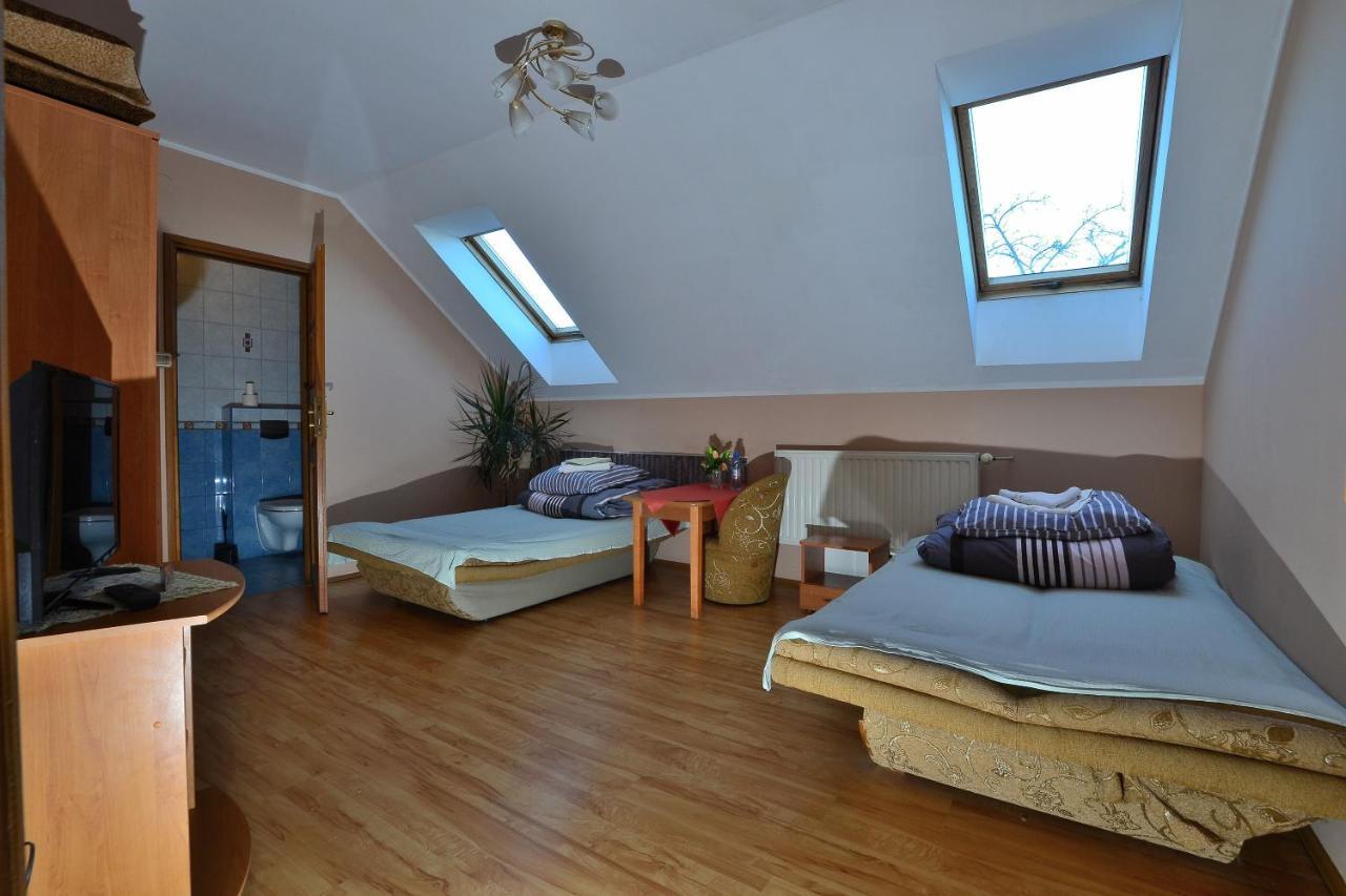 Zagłoba Hostel *